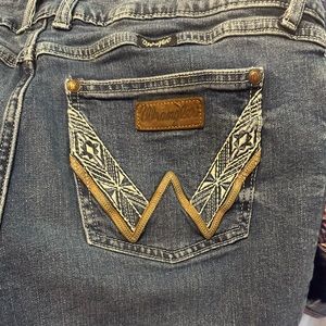 Wrangle Bootcut Size 15x34 Cute Butt design. Amazing Condition